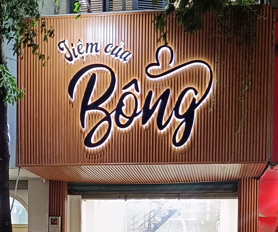 Biển quảng cáo ấn tượng