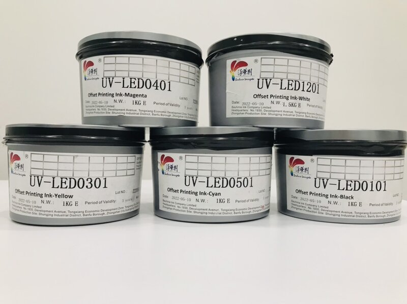 Có nhiều loại mực UV được ứng dụng trong in ấn biển bạt quảng cáo