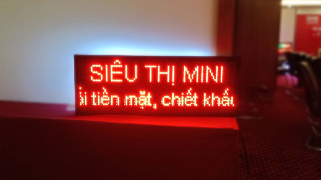 Biển led ma trận màu đỏ