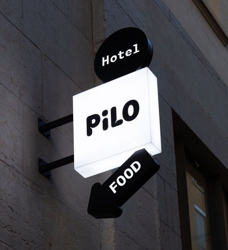 Biển vẫy hộp đèn mica ấn tượng